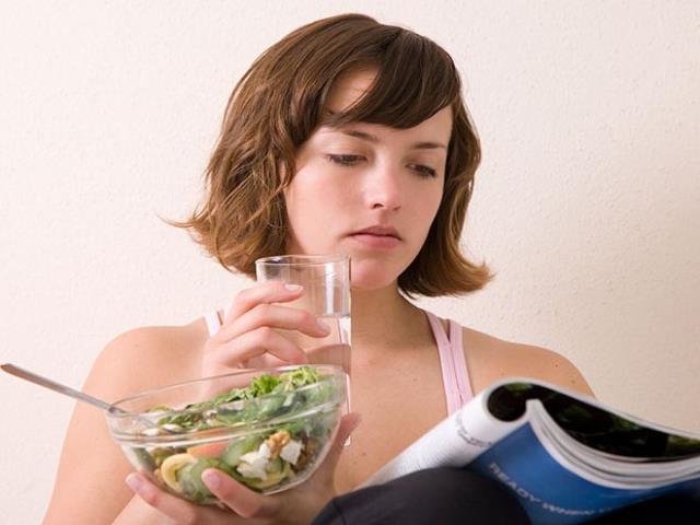 Фото на тему «Почему нельзя пить после еды для похудения?»
