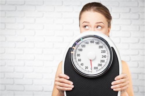 Стала быстро набирать вес причины. 7 причин, по которым женщины быстро набирают вес